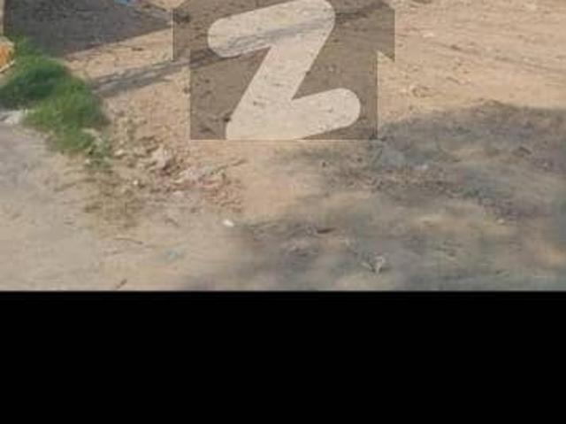 1 Kanal plot for sale hot location in Iqbal town