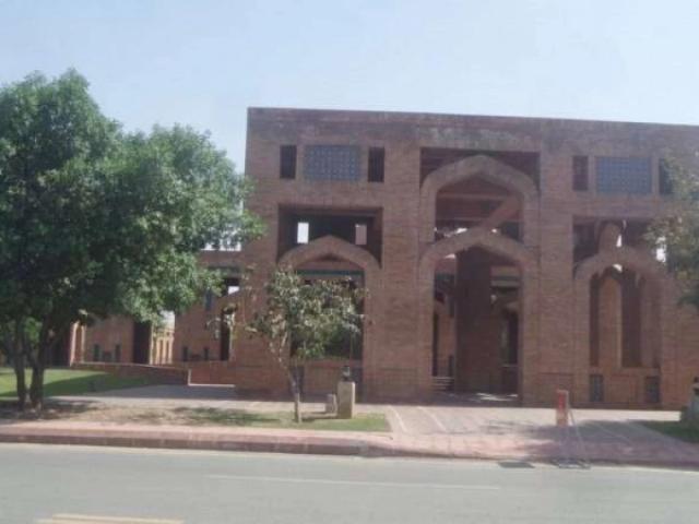 1 Kanal Plot For Sale in Bahria Town Lahore Gulberg 4 ID 50221