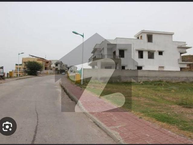 1 Kanal Plot for Sale in Phase 8
