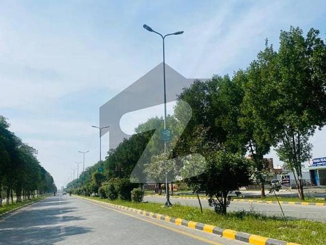 1 kanal plot for sale on urgent basis in d2 block