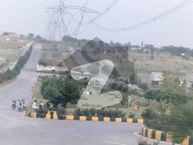 1 Kanal Possession Ready To Construction Highted Location Nearby Park Mosque And Main Road Plot Available For Sale On Investor Price In Upcountry Enclosure