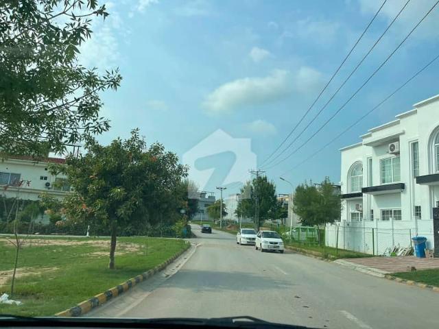 1 Kanal Possessionable Plot For Sale In Gulberg Residencia Block S | Solid Land | LOP Cleared |