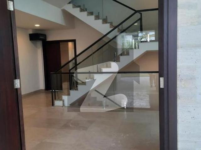 1 Kanal Premium Luxury Golf Facing Villa For Sale In Eighteen