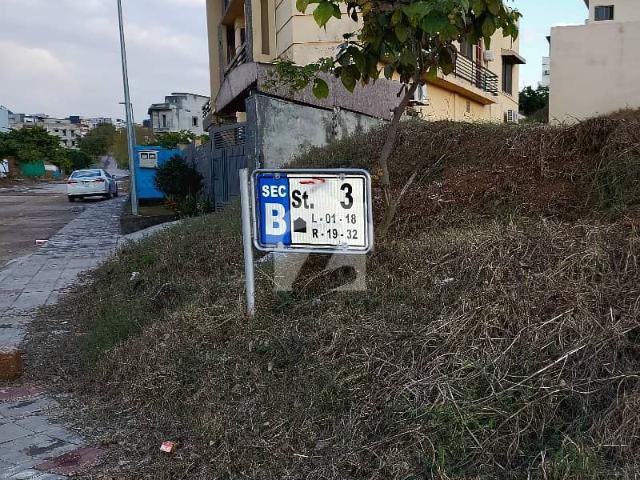 1 Kanal Prime Location Plot For Sale In DHA Phase 5 Sector B Near Main Expressway