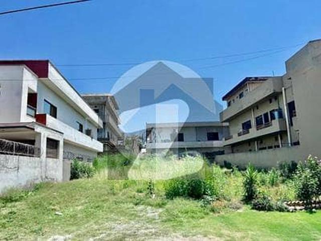 1 Kanal Prime Plot In NPF O 9 Sector C Steps From Main PWD Road & Bala Tikka