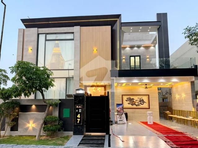 1 Kanal Residential House For Sale In Nishtar Block, Nearby Commercial Market, School, Mosuqe And Health Care Canter