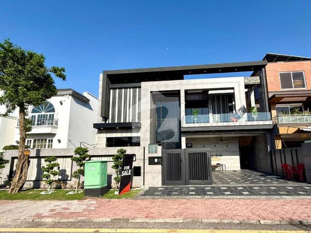 1 Kanal Residential House For Sale In Jasmine Block, Nearby Commercial Market, School, Mosuqe and Health Care Canter