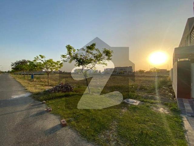 1 Kanal Residential Plot 50x90 In DHA Phase 7 Block Z1 Near NSIT, Great Price