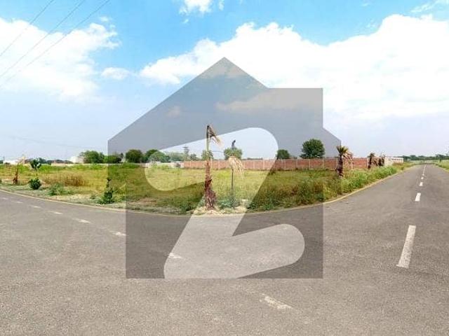 1 Kanal Residential Plot Available For Sale In Farmer Farms Houses