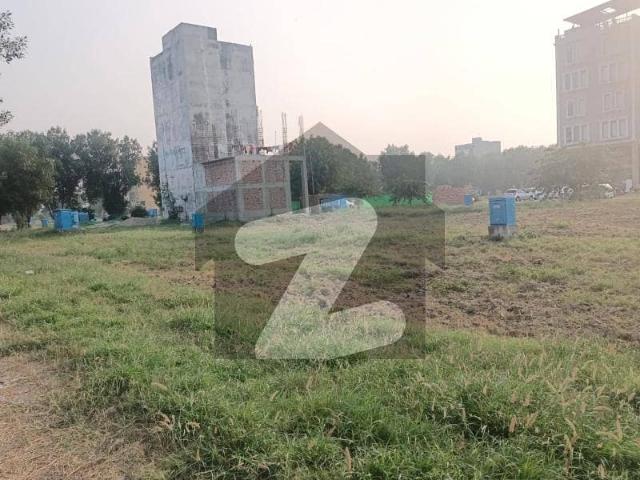 1 KANAL Residential Plot In Air Avenue