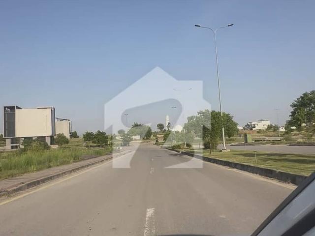 1 Kanal Residential Plot In Park Road Is Available For Sale