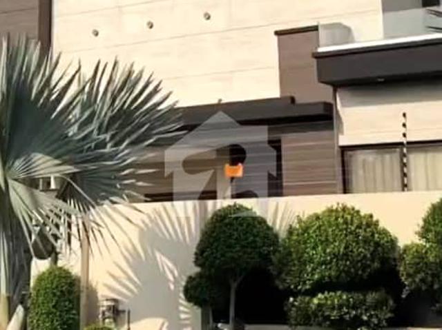 1 Kanal Stylish Fully Furnished Solar System Beautiful House on Excellent Location