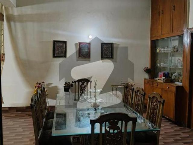 1 Kanal Semi Commercial House with Car Parking for Sale on 60 Ft Road in Faisal Town Lahore Faisal Town
