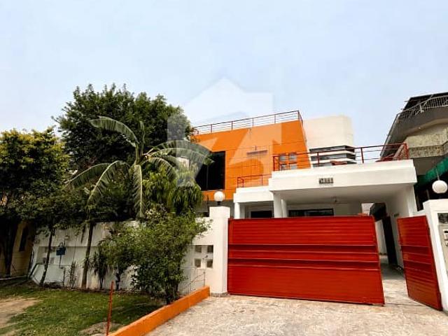 1 Kanal Semi Commercial House for Sale Prime Investment & End Use Opportunity