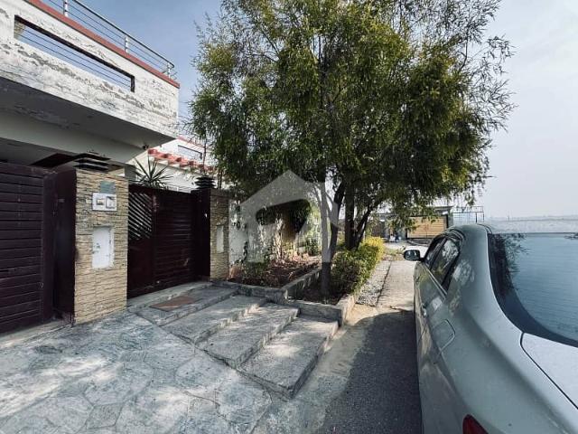1 kanal single storey house for sale