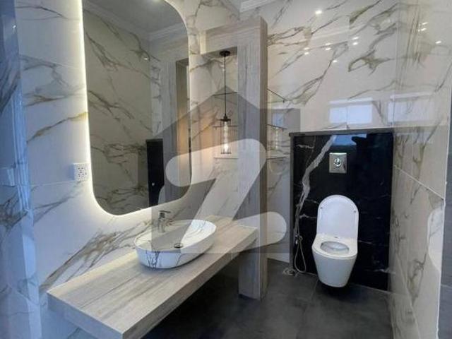 1 Kanal Slightly Use House For Rent In DHA Phase 8