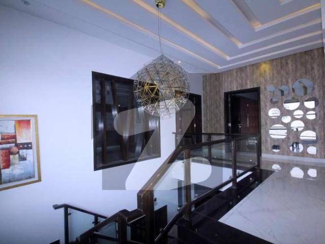 1 kanal slightly used elegant and fully maintained super hot located bungalow is available sale in dha phase 4