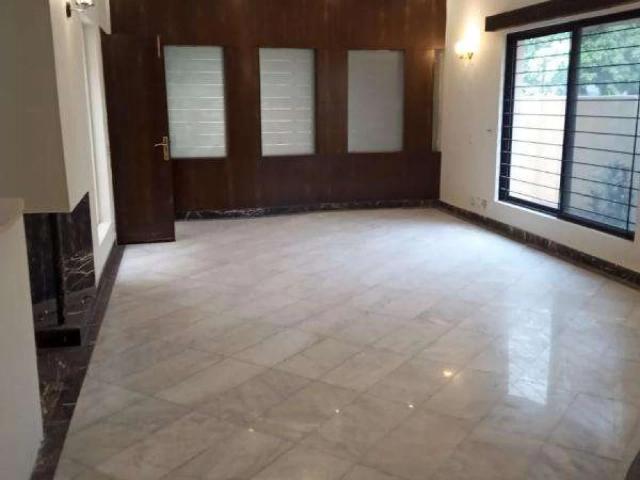 1 kanal slightly used house for sale in j block, phase 5, dha lahore dha phase 5 id 38077