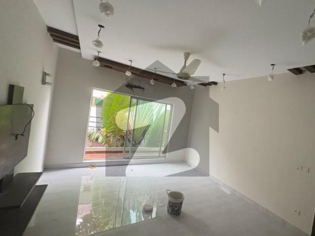 1 Kanal Slightly Used Modern Design House For Rent In DHA Phase 4 Block BB Lahore. DHA Phase 4 Block BB
