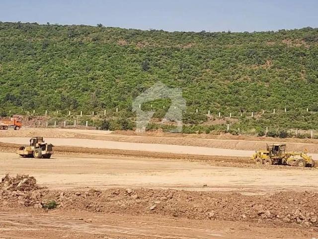 1 kanal solid land plot available on installments