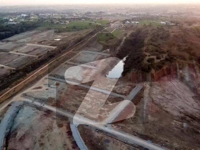 1 Kanal South Face Level Plot In Street 14 Sec E DHA 3 For Sale