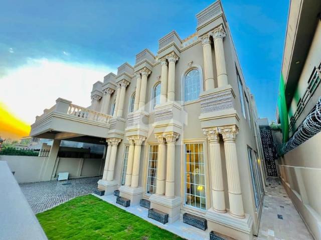 1 Kanal Spanish Design Fully Furnish House Up For Sale