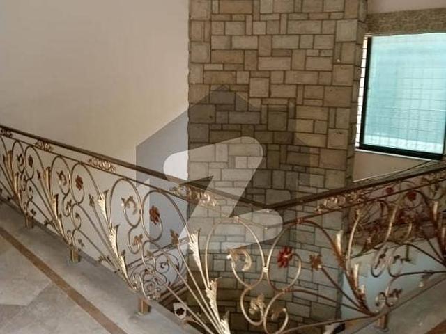 1 Kanal Spacious House Is Available In F 7 For Rent