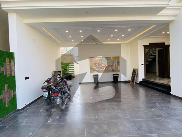 1 Kanal Spnaish Luxury Brand New House For Sale In Model Town C Block Multan Model Town