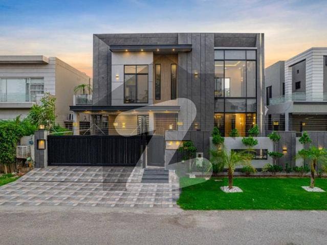 1 Kanal Top Class Luxury House Near Park & Mosque