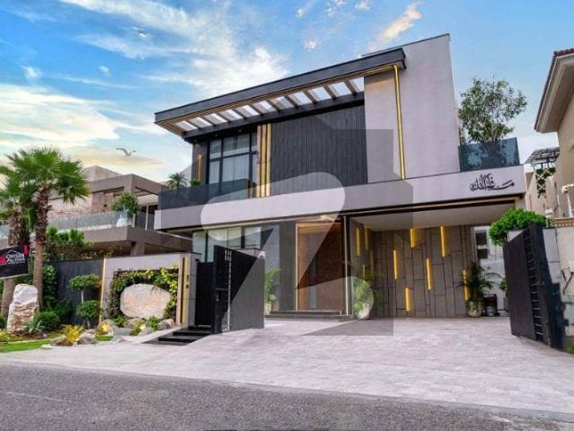 1 Kanal Top Quality Build Luxurious Beautiful Modern Design Villa With Basement For Sale In DHA Lahore Phase 7 Prime Location