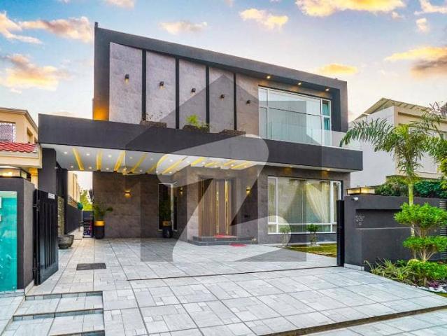 1 Kanal Top Quality Build Luxurious Beautiful Modern Design Villa With Basement For Sale In DHA Lahore Phase 7 Prime Location Near To Raya