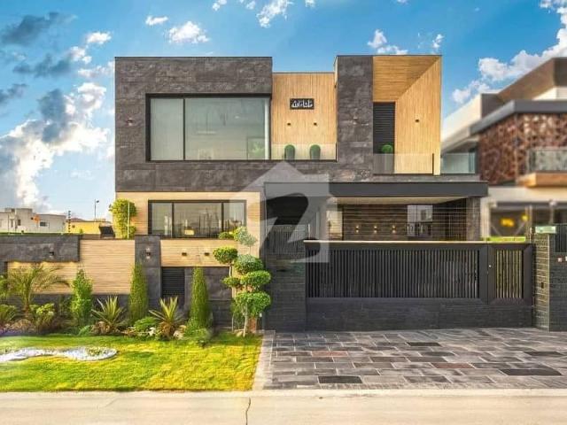 1 Kanal Top Quality Build Luxurious Beautiful Modern Design Villa With Basement For Sale In DHA Lahore Phase 7 Prime Location Near To Raya & Carrefour