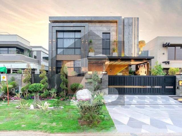 1 Kanal Top Quality Build Luxurious Beautiful Modern Design Villa With Basement For Sale In DHA Lahore Phase 7 Prime Location Near To Raya Main Approach