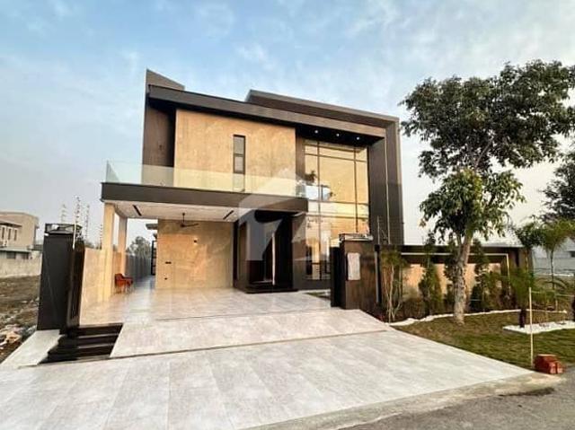 1 Kanal Top Quality Build Luxurious Beautiful Modern Design Villa With Basement For Sale In DHA Lahore Phase 8 Near Park & Masjid