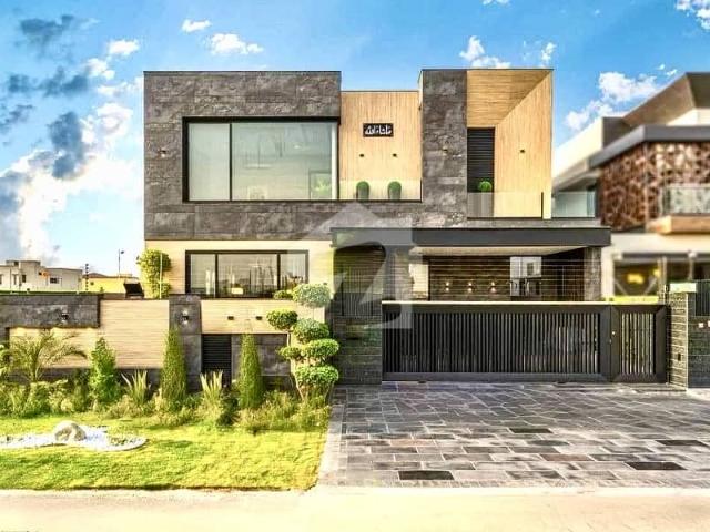 1 Kanal Top Quality Build Luxurious Beautiful Modern Design Villa For Sale In DHA Lahore Phase 7 Prime Location