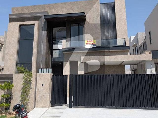 1 Kanal Top Quality Build Luxurious Beautiful Modern Design Villa For Sale In DHA Lahore Phase 7 Prime Location Near To Raya & Carrefour