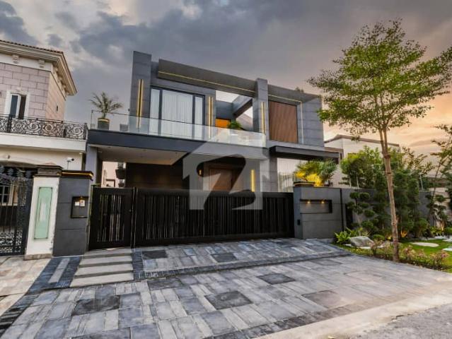 1 Kanal Top Quality Build Luxurious Beautiful Ultra Modern Design Villa Full Furnished For Sale in DHA Lahore Phase 6 Prime Location