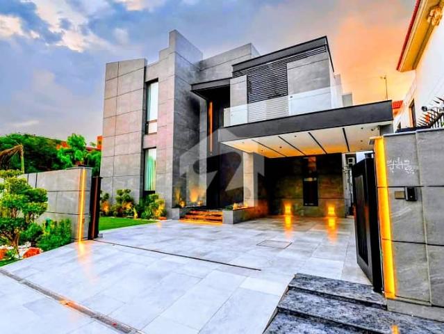 1 Kanal Top Quality Build Luxurious Beautiful Ultra Modern Design Villa Fully Furnished With Basement For Sale in DHA Lahore Phase 6 Prime Location, Near RAYA
