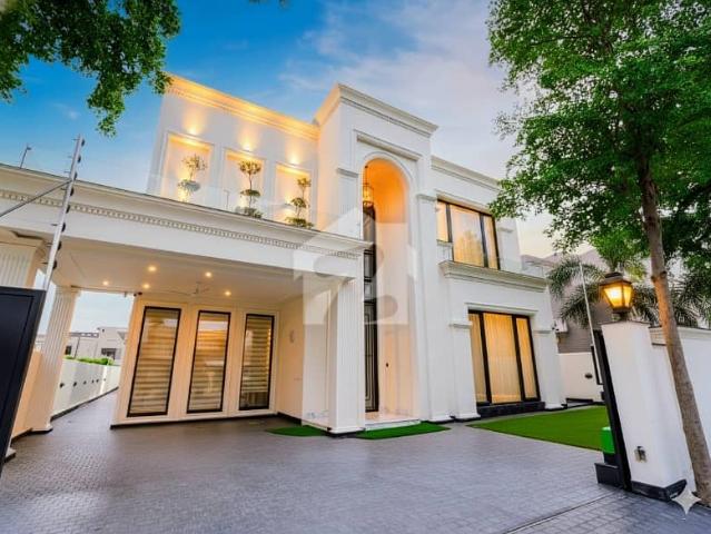 1 Kanal Top Quality Build Luxurious Beautiful Ultra Modern Design Villa Fully Furnished With Basement For Sale In DHA Lahore Phase 7 Prime Location, Near RAYA