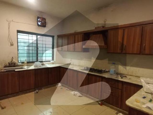 1 Kanal Triple Storey House Available For Rent F 10