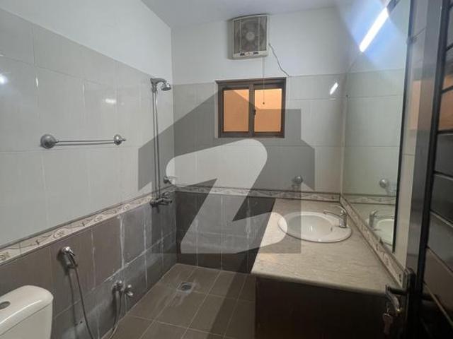 1 kanal triple story house for sale in dha phase 2 Islamabad 7 bed with attached washroom Ideal for rental property DHA Defence Phase 2