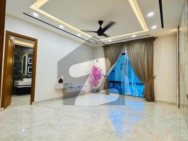1 Kanal Ultra Modern House for sale in Royal Orchard Block E
