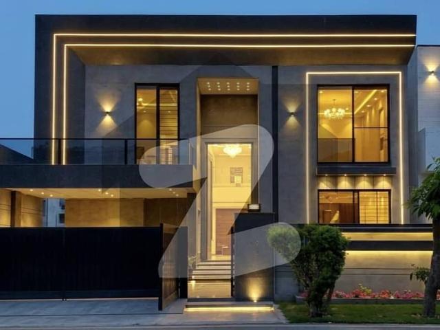 1 Kanal Ultra Modern Luxury Designer House For Sale