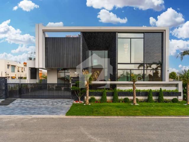 1 kanal ultra modern super luxury stylish bungalow mazahar munir disign for sale near defence raya reasonable deal