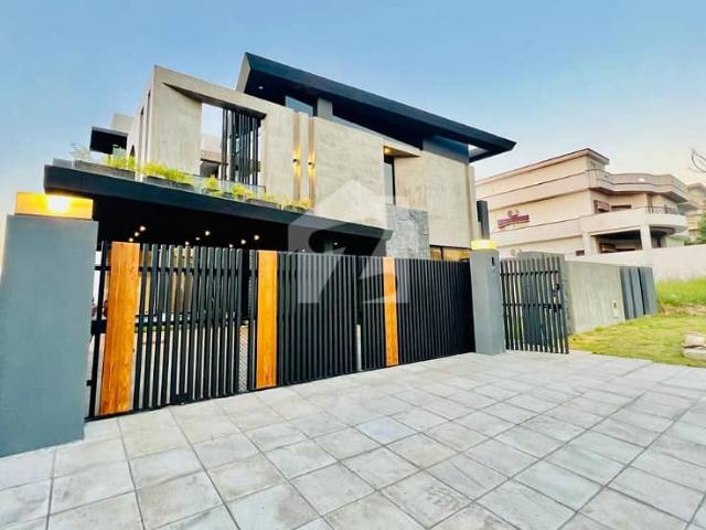 1 Kanal Ultra Luxurious Designer House For Sale At Prime Location Of Dha2 Islamabad