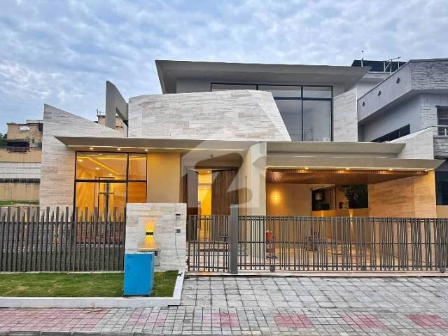 1 Kanal Ultra Luxurious Designer House For Sale In DHA 2 Islamabad