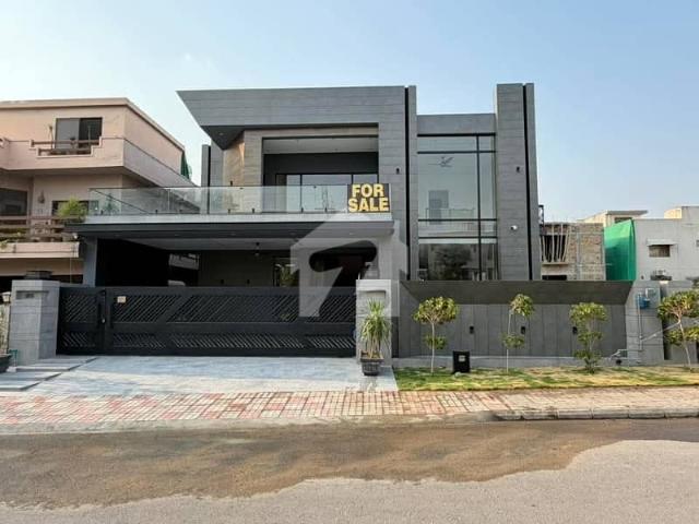 1 Kanal Ultra Luxurious Designer South Face House For Sale