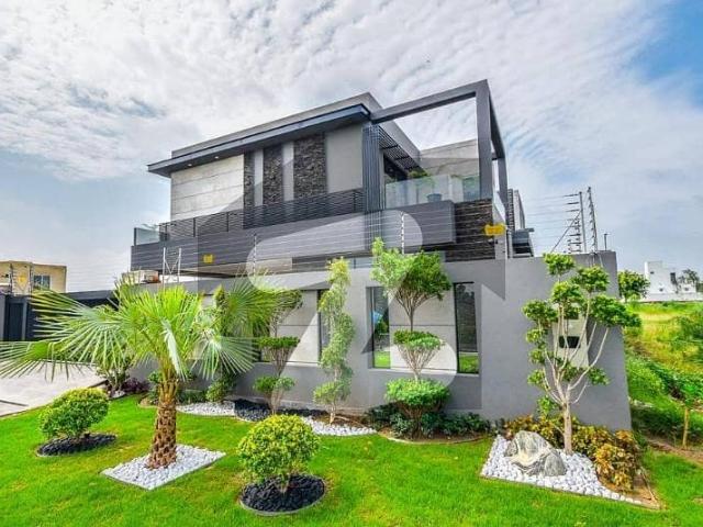1 Kanal Ultra Luxury House For Sale