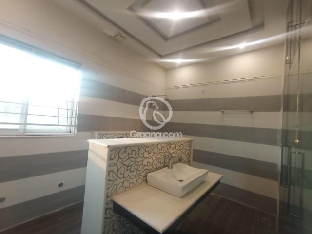1 Kanal Upper portion for Rent