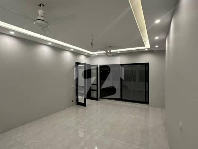 1 Kanal Upper Portion For Rent